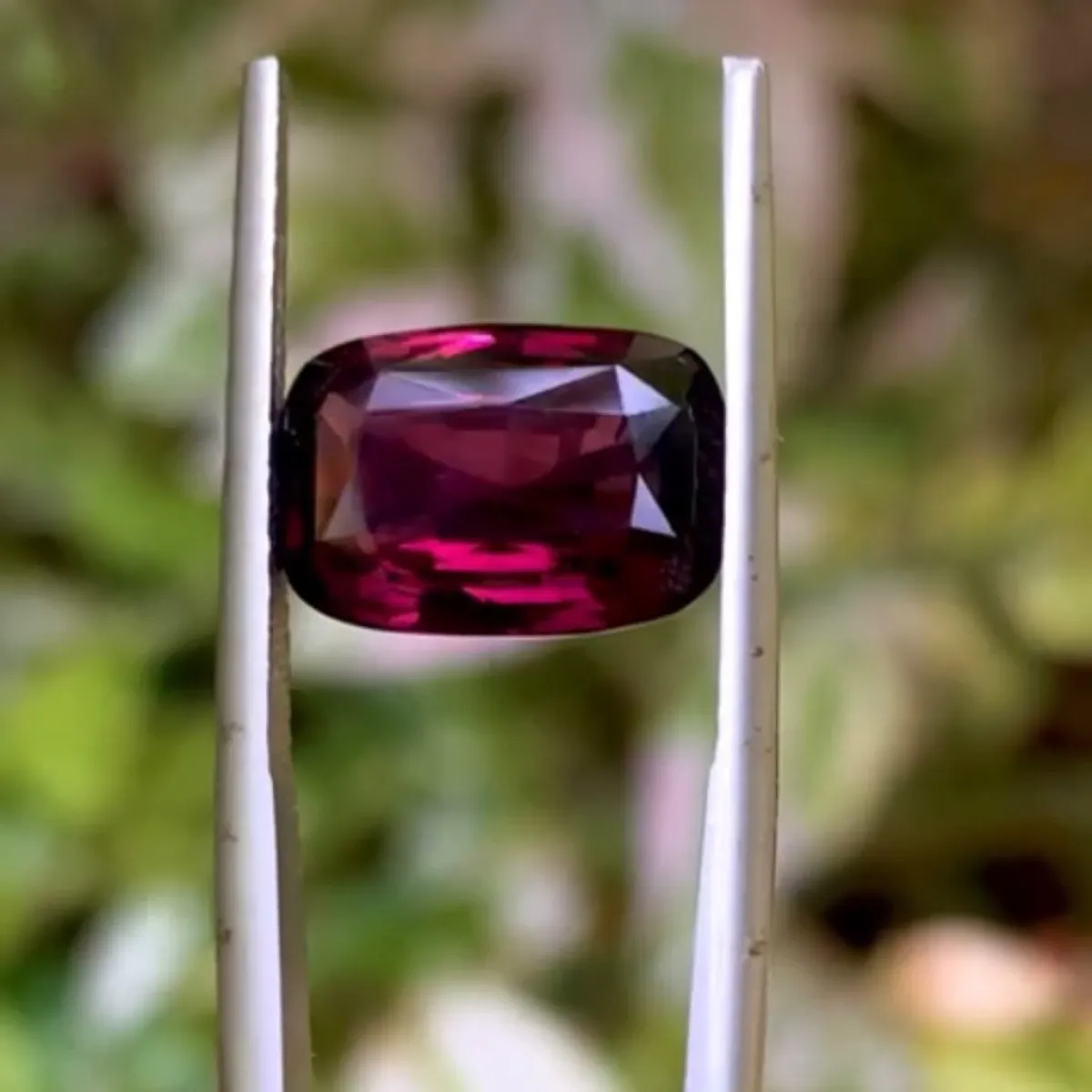 💎 5.35 ct & 3.95 ct Natural Red Spinel | Loupe Clean 🔥