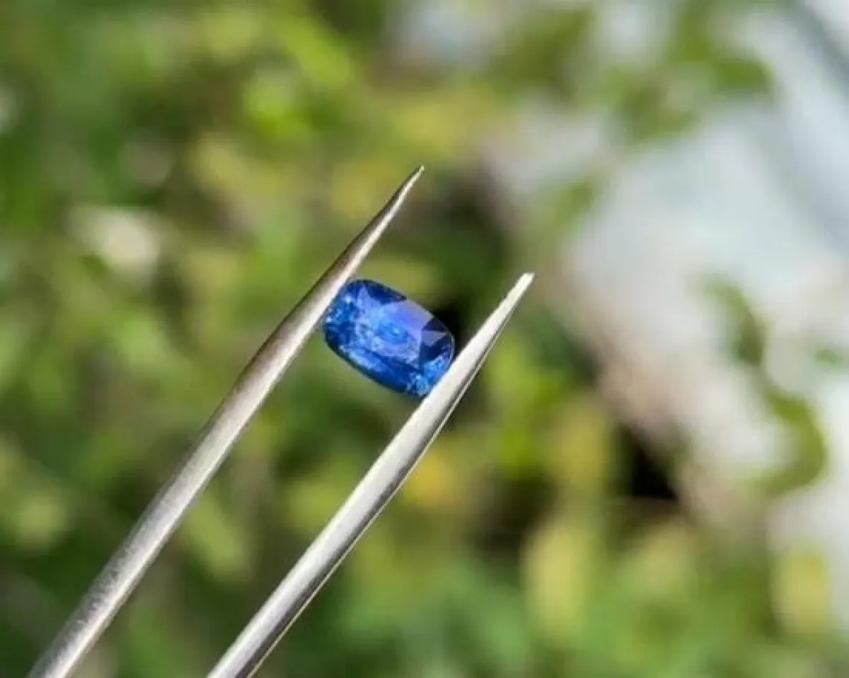 Natural Blue sapphire