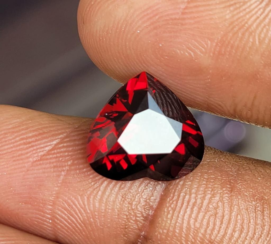 Almedine Garnet
