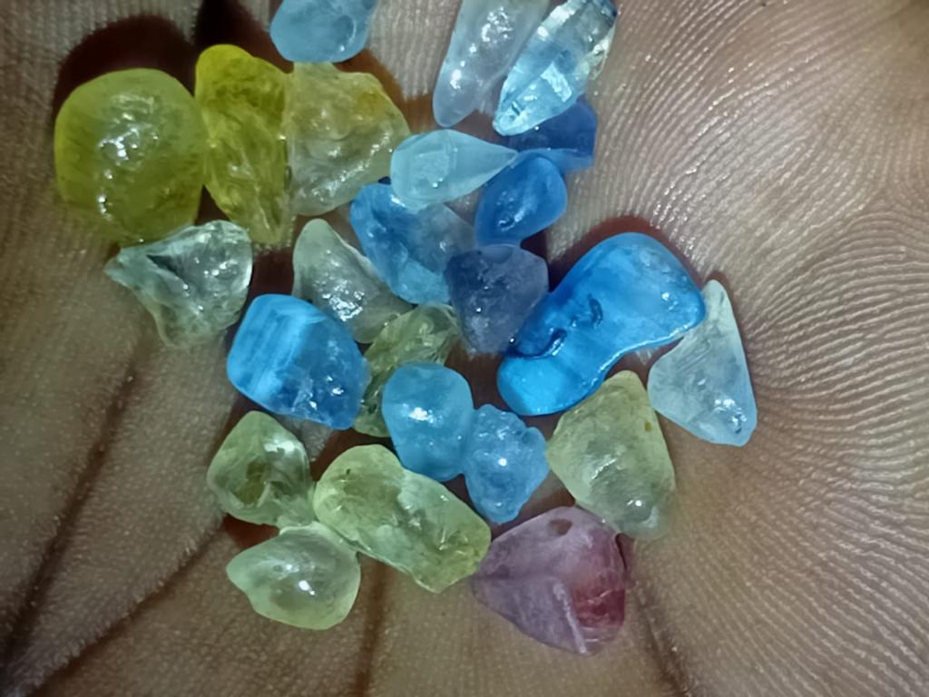Natural sapphire lot