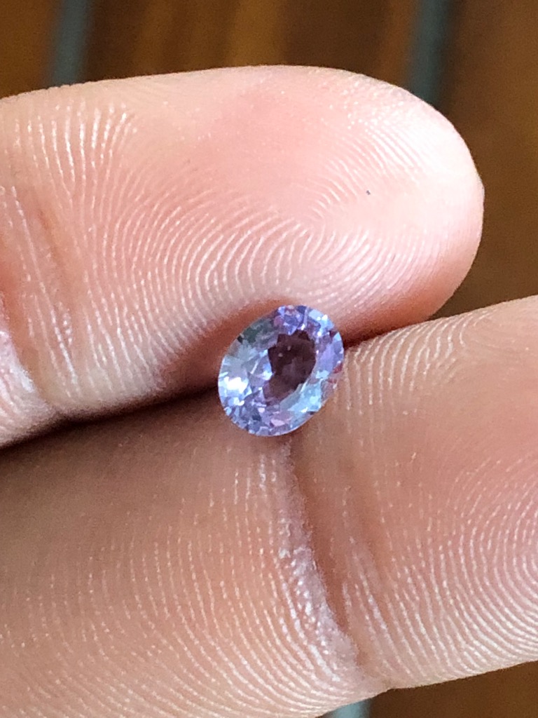 Natural violet sapphire, unheated