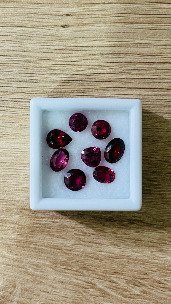 Neutral Rhodolight Garnet Lot
