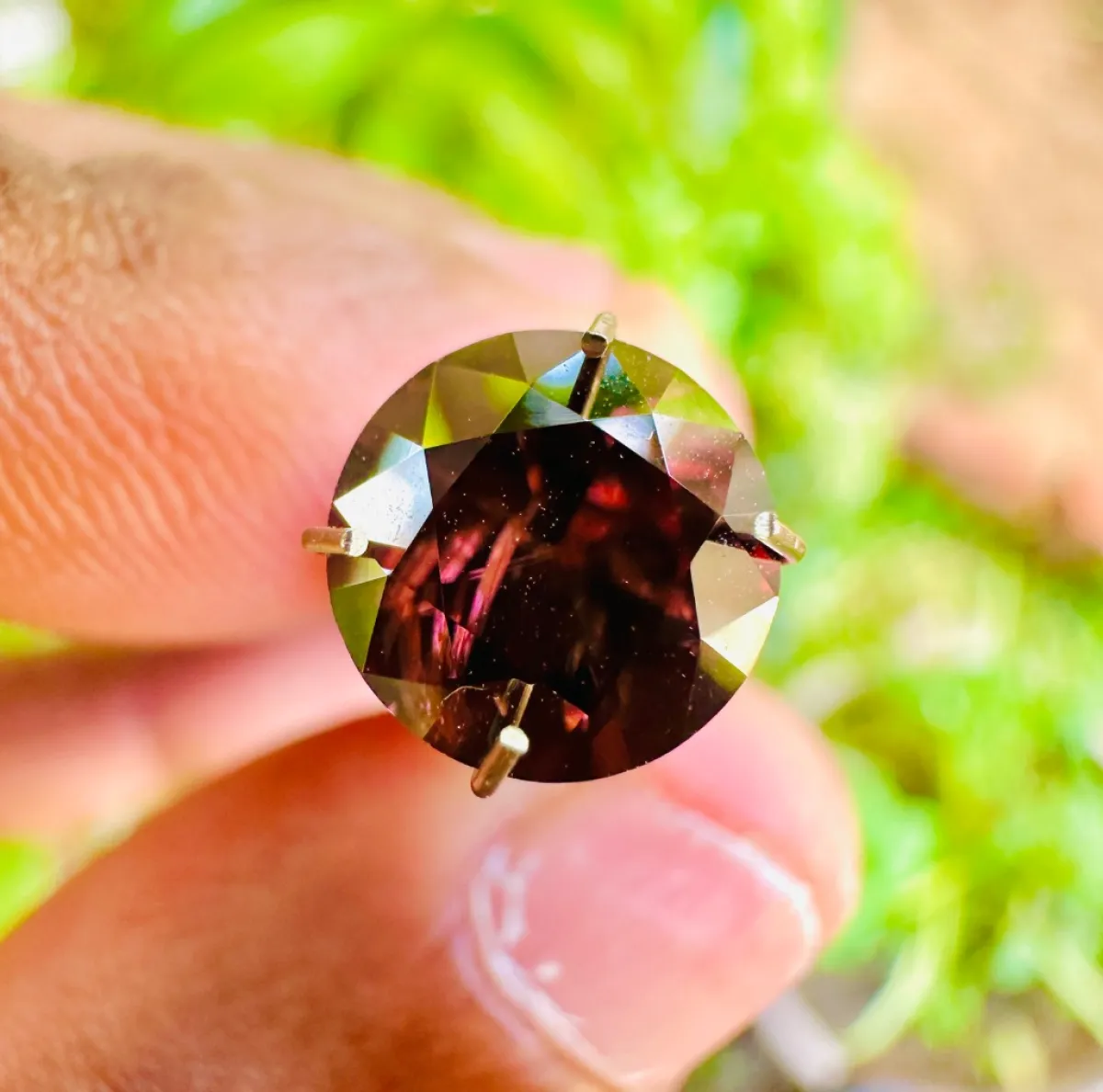 Natural zircon brownish red