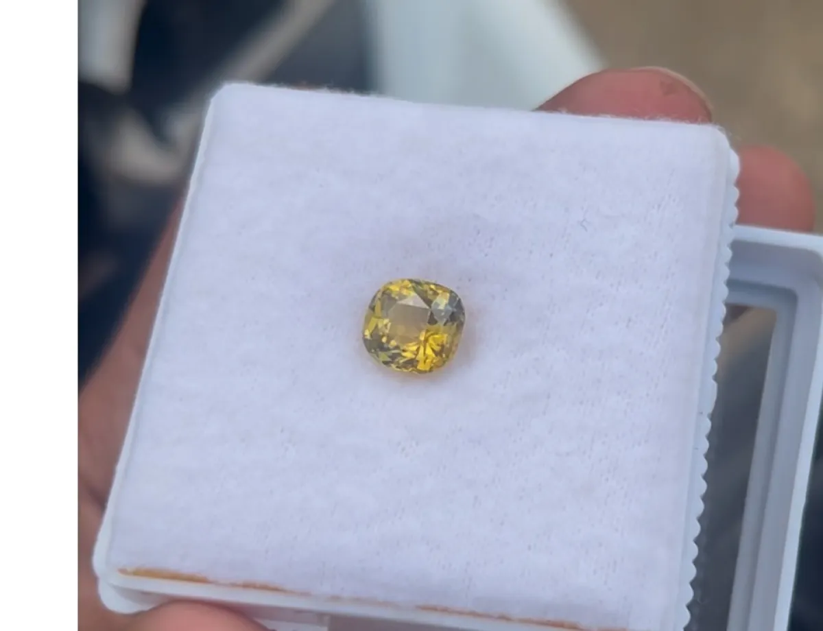 Alexandrite gem stone